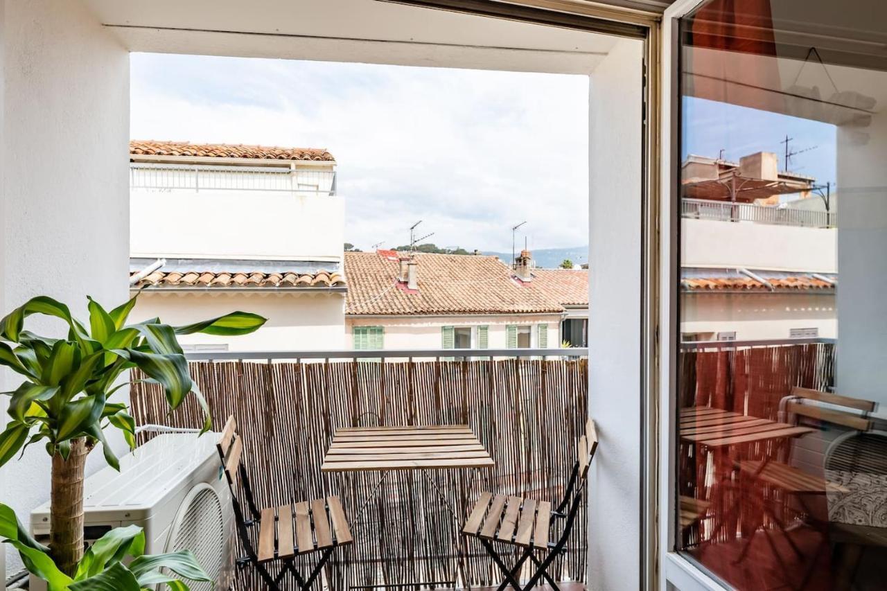 Studio Centre Ville Avec Parking Sanary-sur-Mer Eksteriør billede